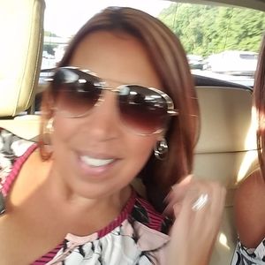 Meet your Posher, Lue lue